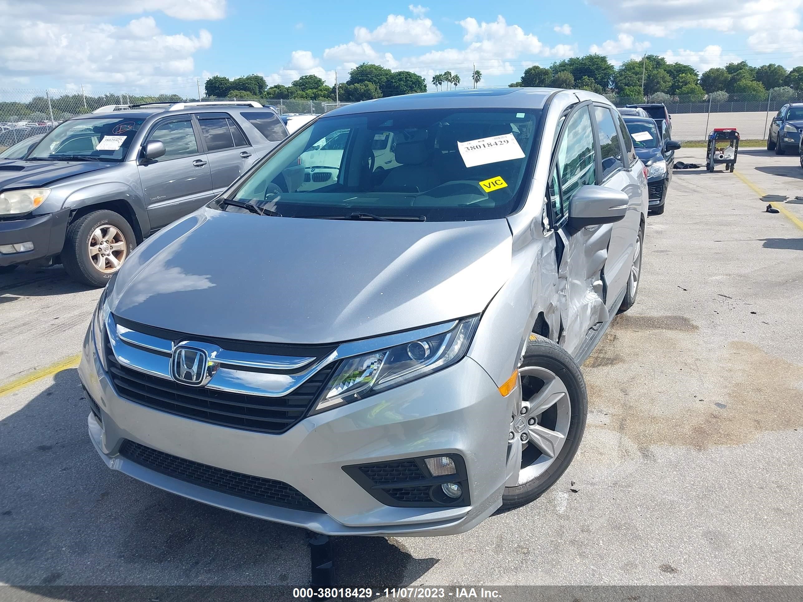 Photo 5 VIN: 5FNRL6H74LB072375 - HONDA ODYSSEY 