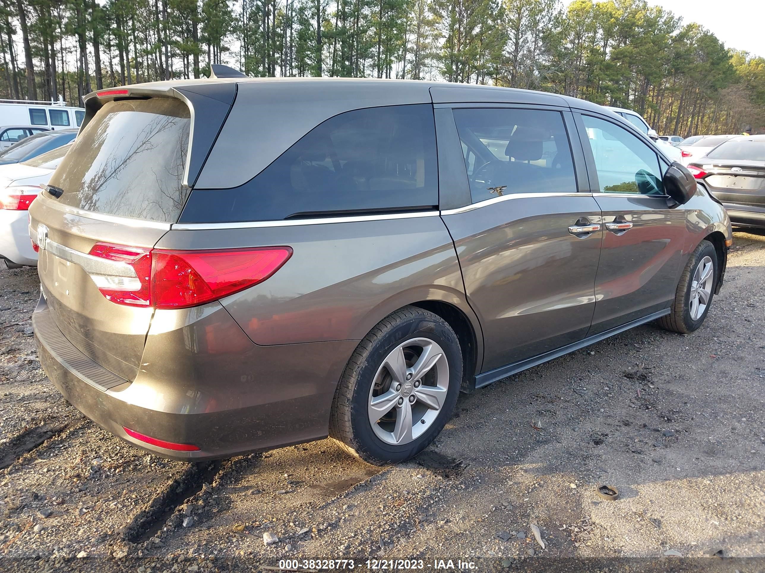 Photo 3 VIN: 5FNRL6H76KB020096 - HONDA ODYSSEY 