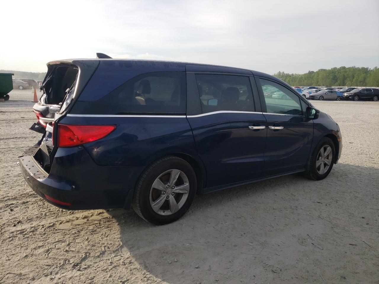 Photo 2 VIN: 5FNRL6H77JB036368 - HONDA ODYSSEY 