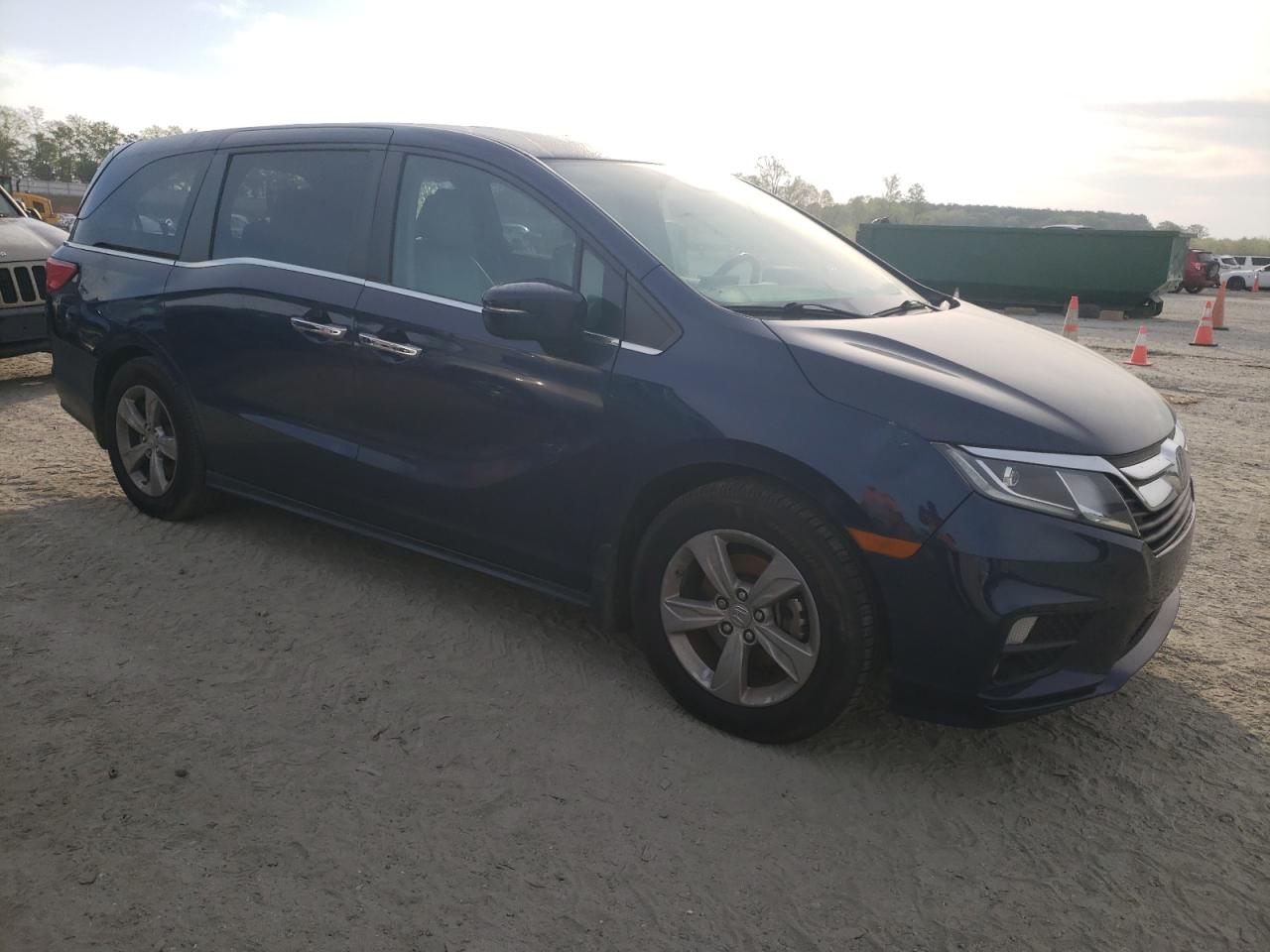 Photo 3 VIN: 5FNRL6H77JB036368 - HONDA ODYSSEY 