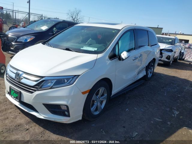 Photo 1 VIN: 5FNRL6H77JB053946 - HONDA ODYSSEY 