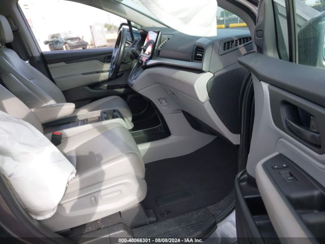 Photo 4 VIN: 5FNRL6H77JB061349 - HONDA ODYSSEY 