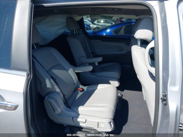 Photo 7 VIN: 5FNRL6H77JB082850 - HONDA ODYSSEY 