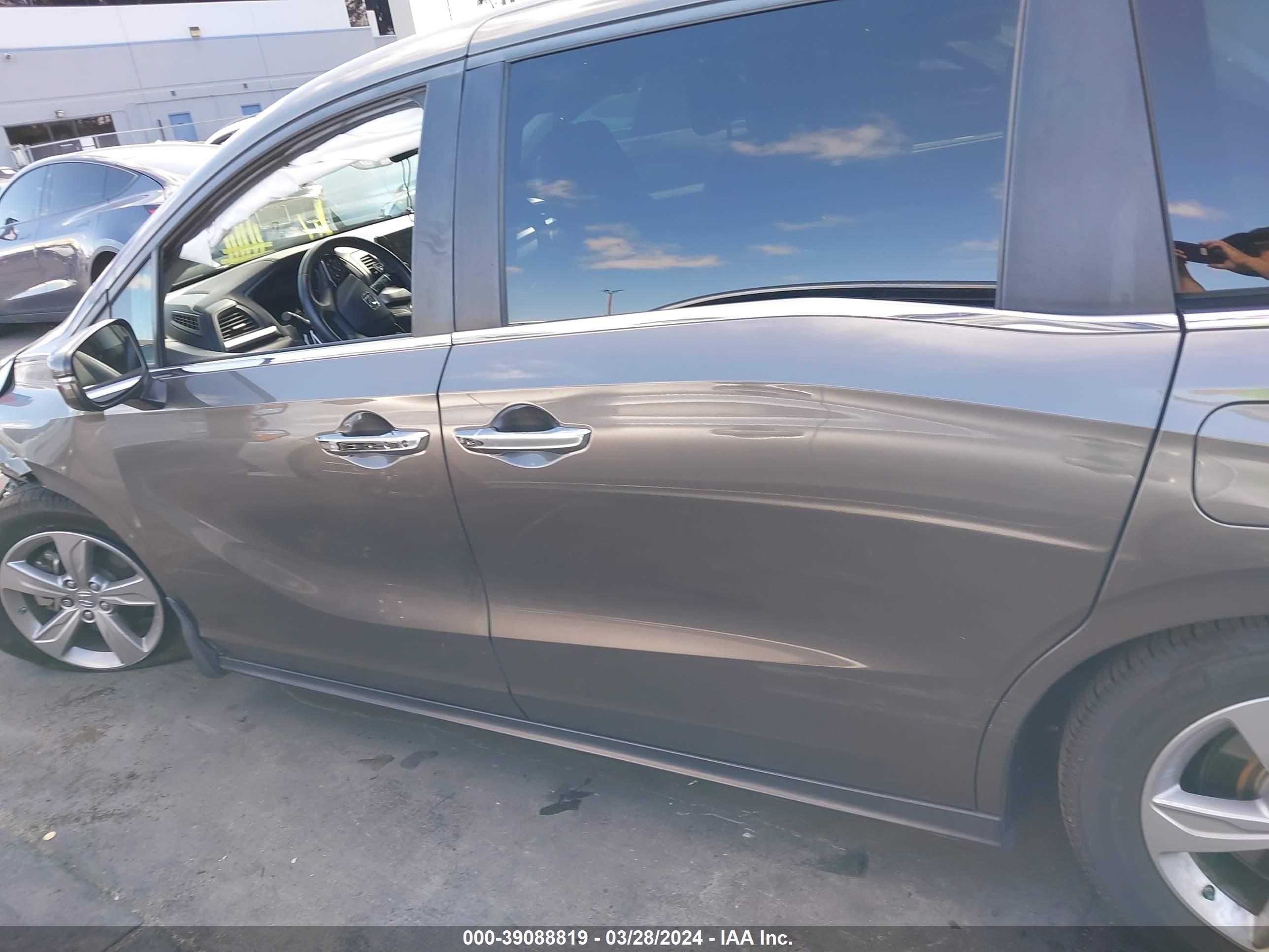 Photo 13 VIN: 5FNRL6H77KB131630 - HONDA ODYSSEY 