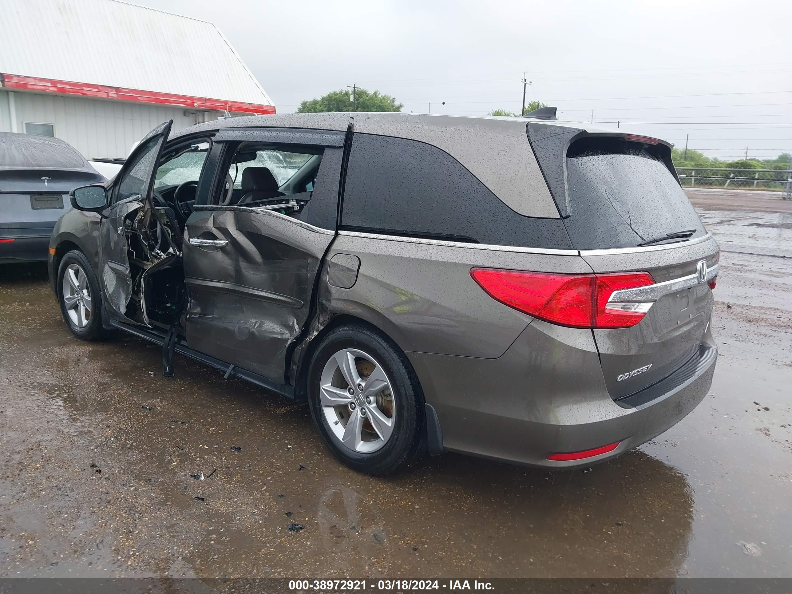 Photo 2 VIN: 5FNRL6H77LB024580 - HONDA ODYSSEY 