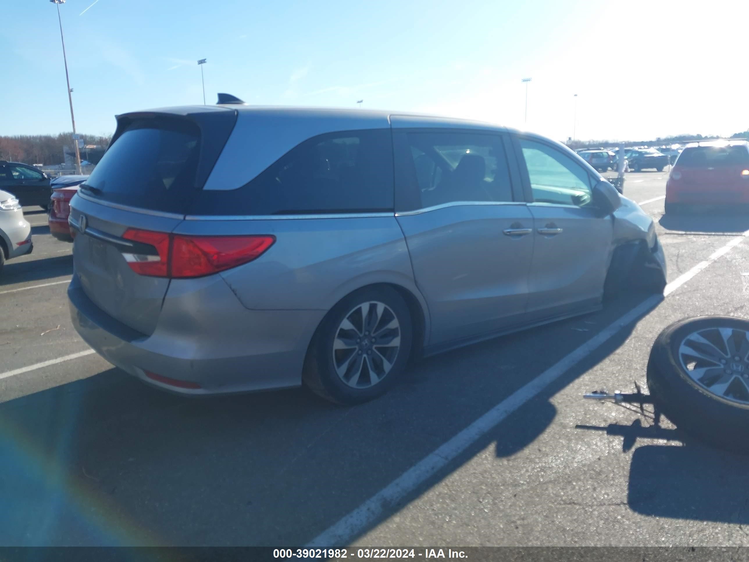 Photo 3 VIN: 5FNRL6H77NB059669 - HONDA ODYSSEY 