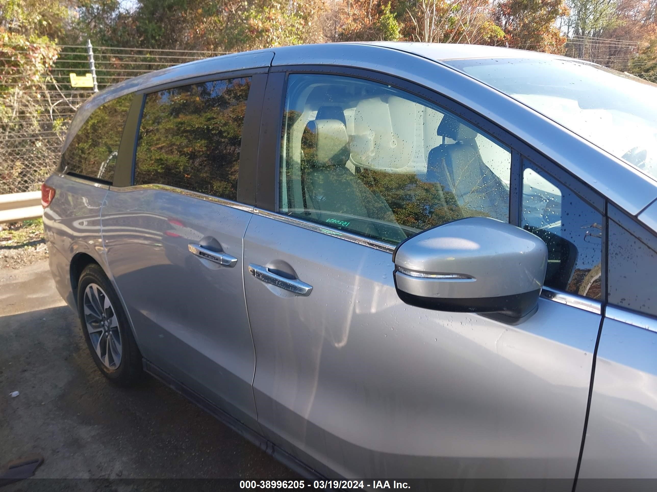 Photo 12 VIN: 5FNRL6H79MB000587 - HONDA ODYSSEY 