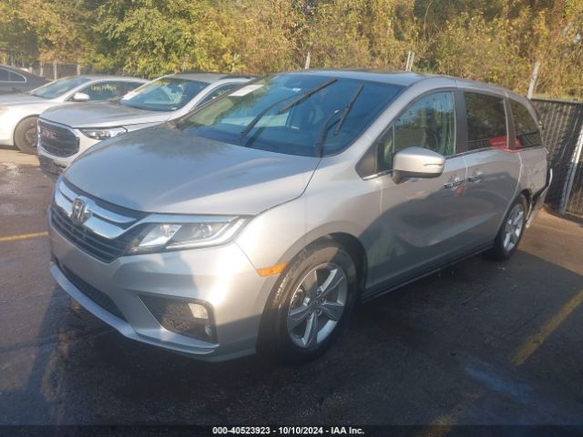 Photo 1 VIN: 5FNRL6H7XJB015367 - HONDA ODYSSEY 