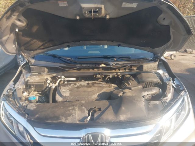 Photo 9 VIN: 5FNRL6H7XJB015367 - HONDA ODYSSEY 