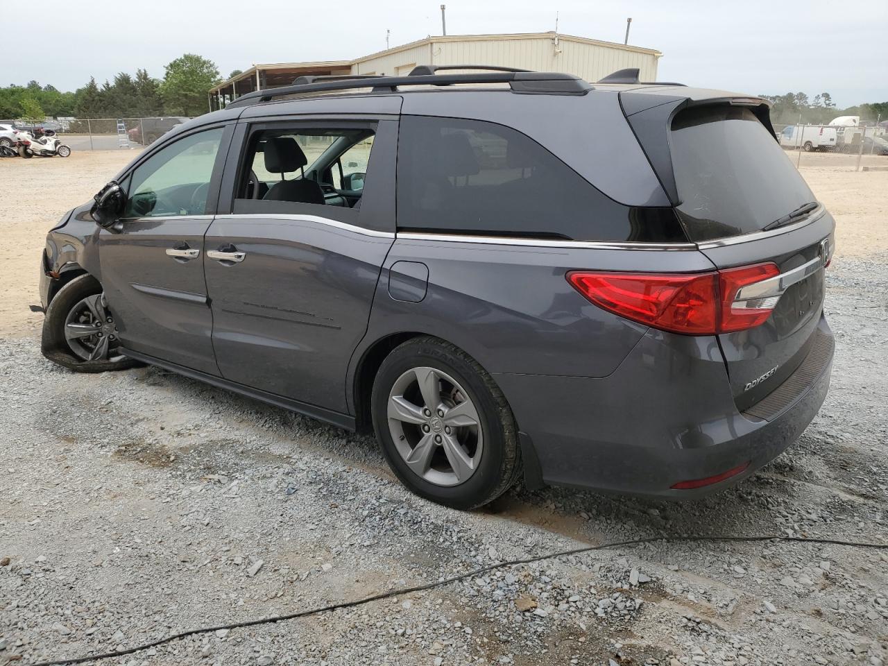 Photo 1 VIN: 5FNRL6H7XJB017667 - HONDA ODYSSEY 