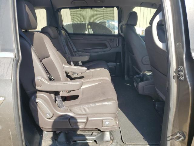 Photo 10 VIN: 5FNRL6H7XJB020228 - HONDA ODYSSEY EX 