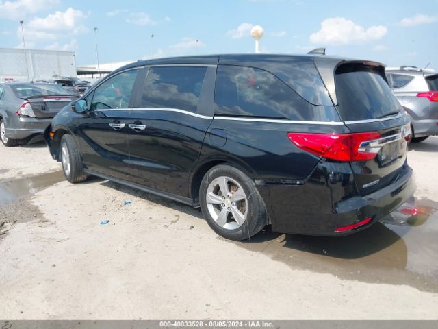 Photo 2 VIN: 5FNRL6H7XJB056274 - HONDA ODYSSEY 