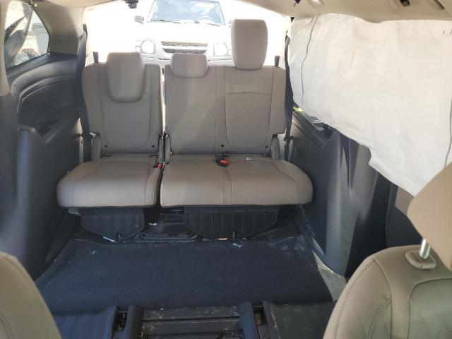 Photo 9 VIN: 5FNRL6H7XJB091803 - HONDA ODYSSEY EX 