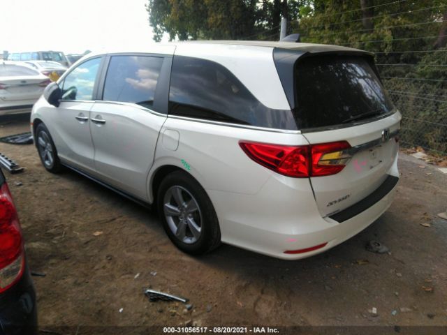 Photo 2 VIN: 5FNRL6H7XJB098251 - HONDA ODYSSEY 