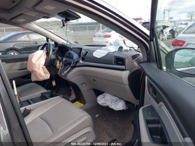 Photo 4 VIN: 5FNRL6H7XKB134893 - HONDA ODYSSEY 