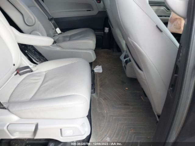 Photo 7 VIN: 5FNRL6H7XKB134893 - HONDA ODYSSEY 