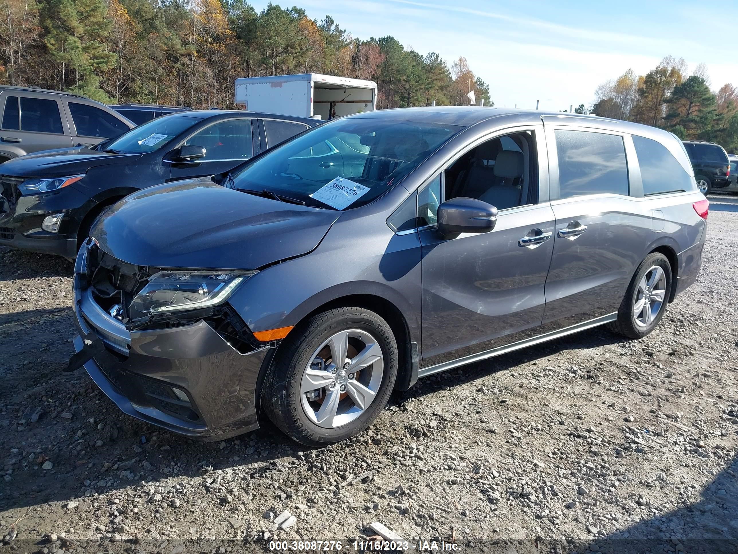 Photo 1 VIN: 5FNRL6H7XLB066788 - HONDA ODYSSEY 