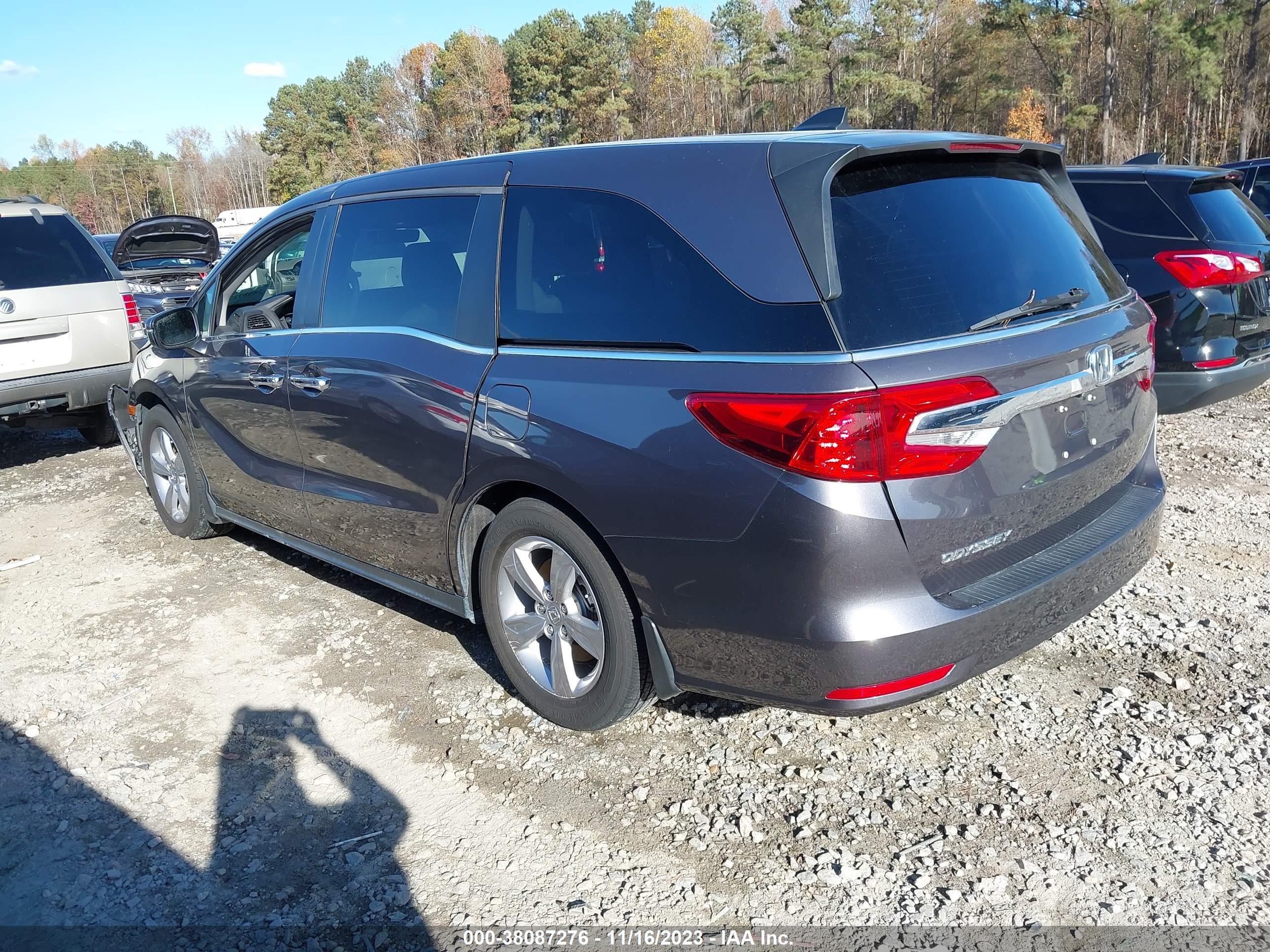 Photo 2 VIN: 5FNRL6H7XLB066788 - HONDA ODYSSEY 