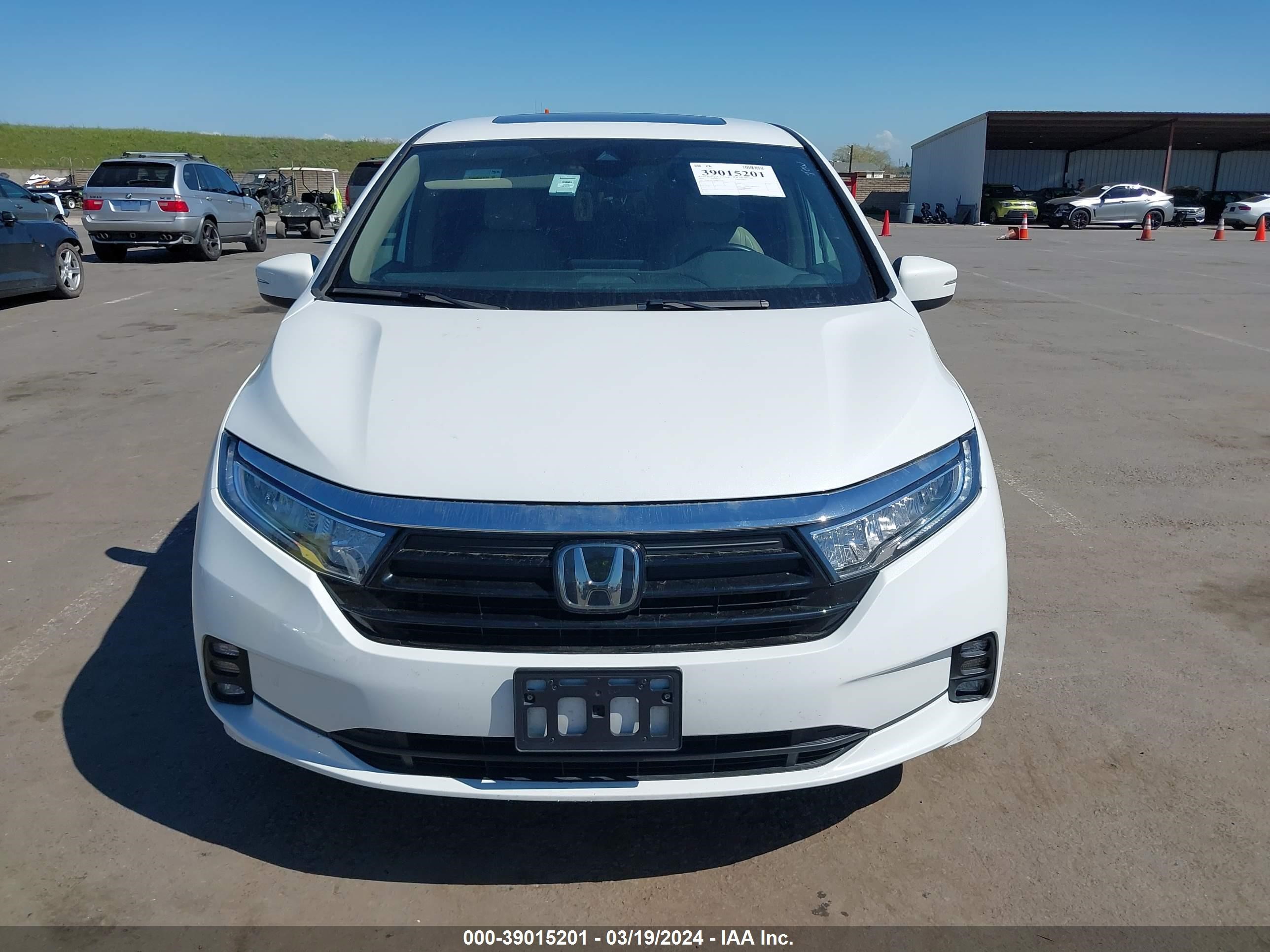 Photo 11 VIN: 5FNRL6H7XMB014756 - HONDA ODYSSEY 