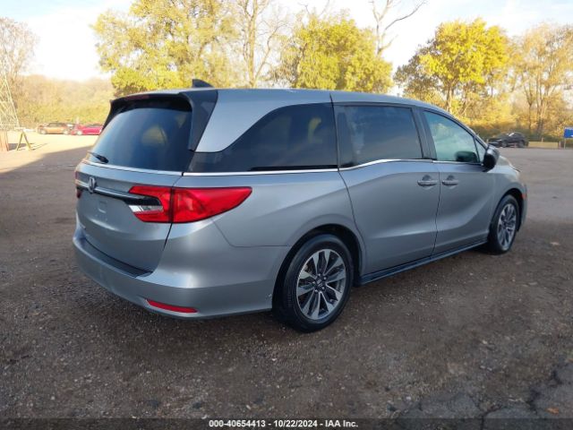 Photo 3 VIN: 5FNRL6H7XMB024901 - HONDA ODYSSEY 