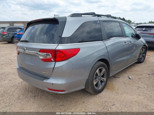 Photo 3 VIN: 5FNRL6H81JB042501 - HONDA ODYSSEY 