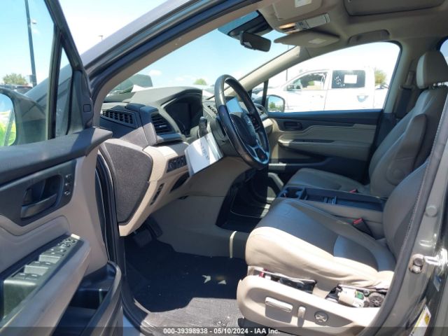 Photo 4 VIN: 5FNRL6H82JB037453 - HONDA ODYSSEY 