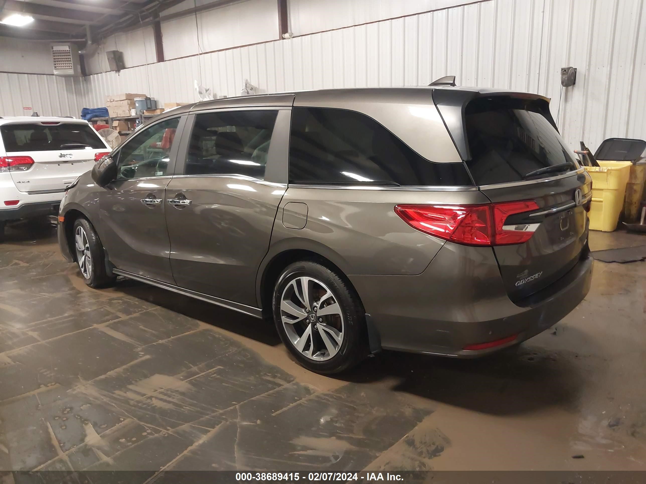 Photo 2 VIN: 5FNRL6H82NB052119 - HONDA ODYSSEY 