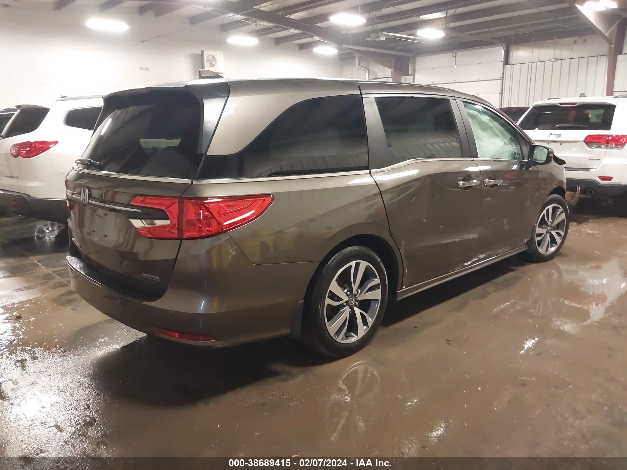 Photo 3 VIN: 5FNRL6H82NB052119 - HONDA ODYSSEY 