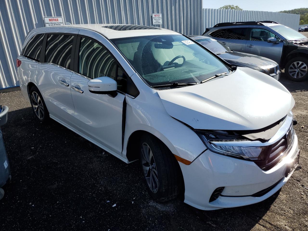 Photo 3 VIN: 5FNRL6H82PB028860 - HONDA ODYSSEY 