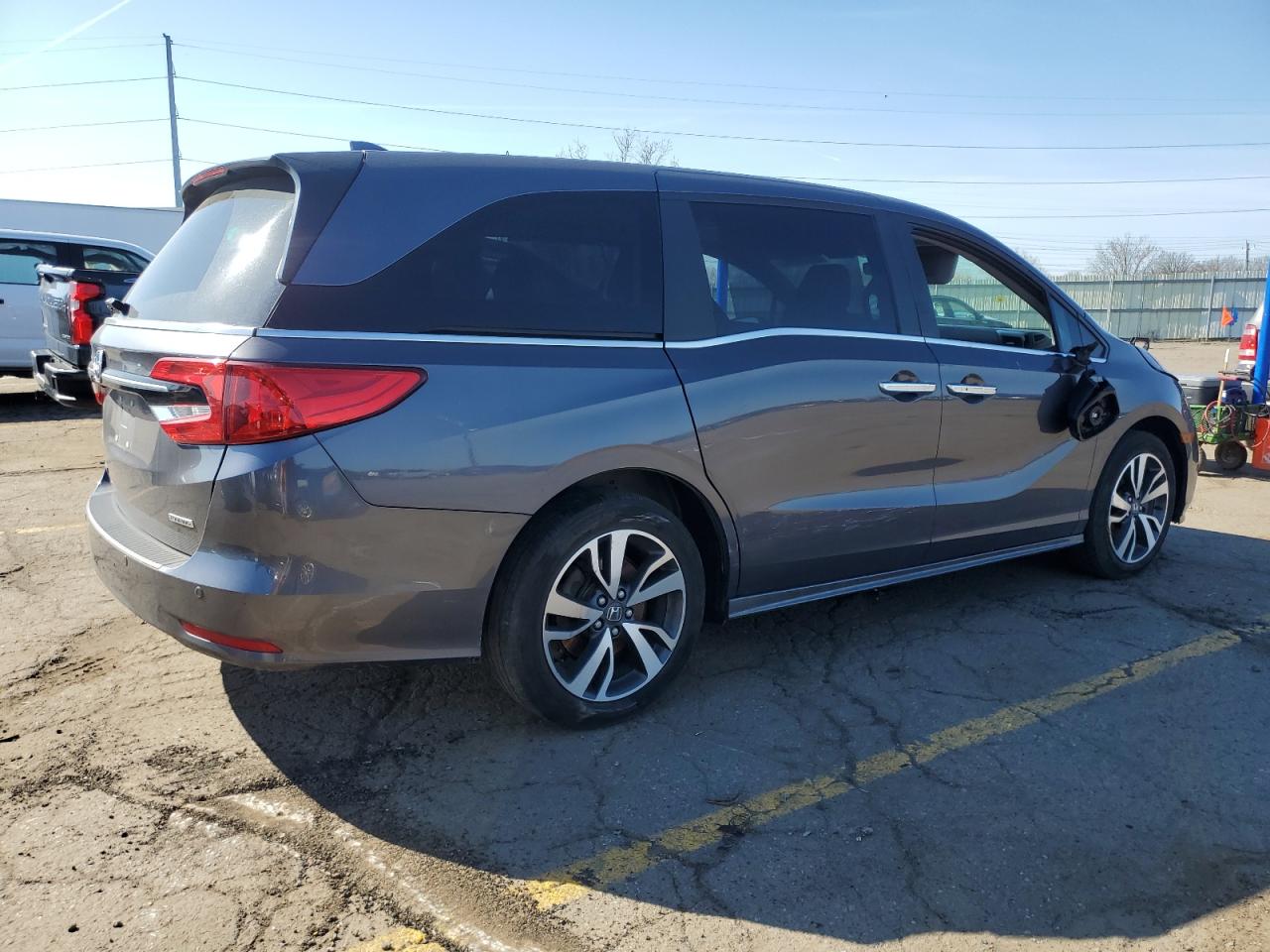 Photo 2 VIN: 5FNRL6H85NB028977 - HONDA ODYSSEY 