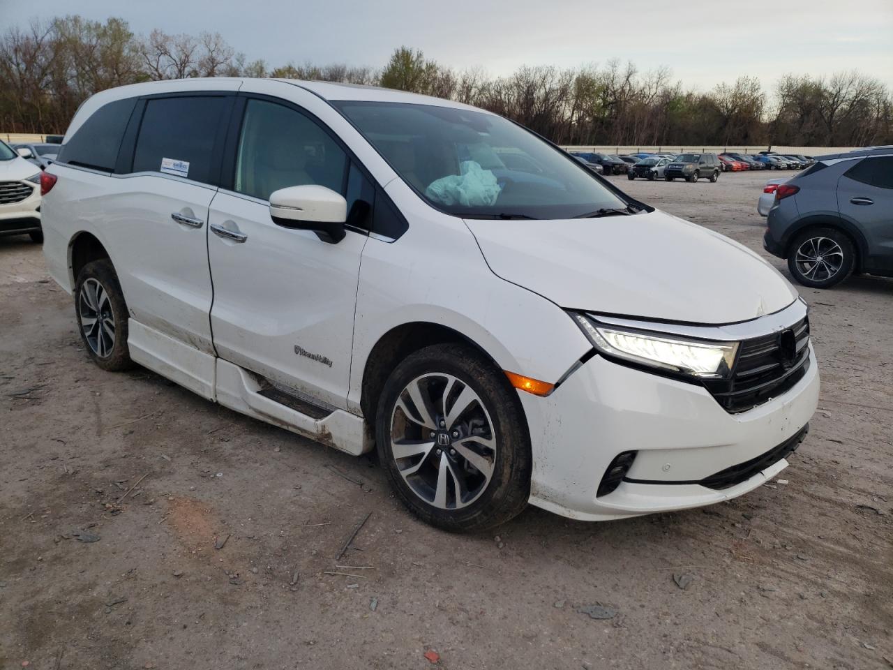 Photo 3 VIN: 5FNRL6H85PB011597 - HONDA ODYSSEY 