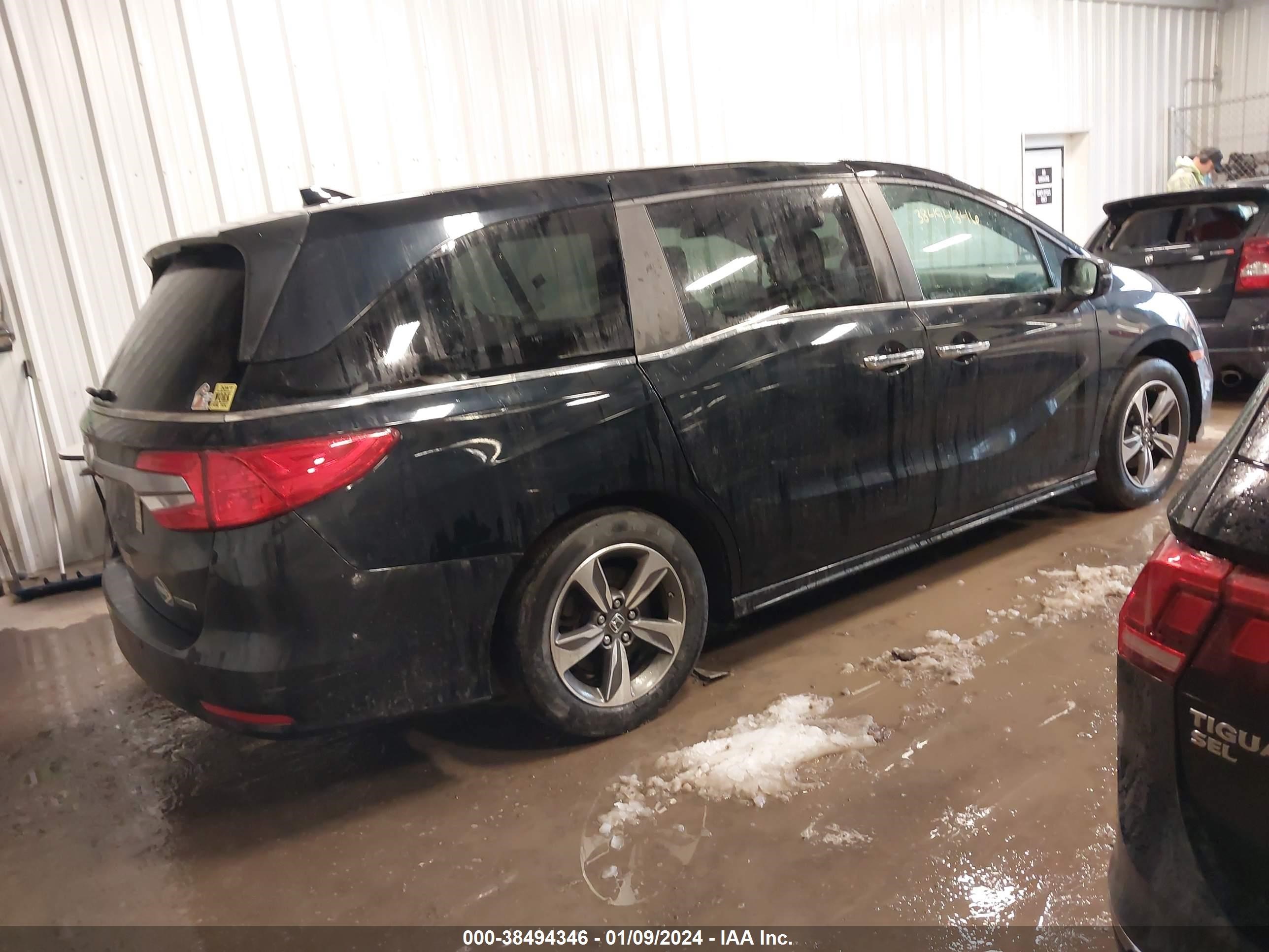 Photo 3 VIN: 5FNRL6H87JB016940 - HONDA ODYSSEY 