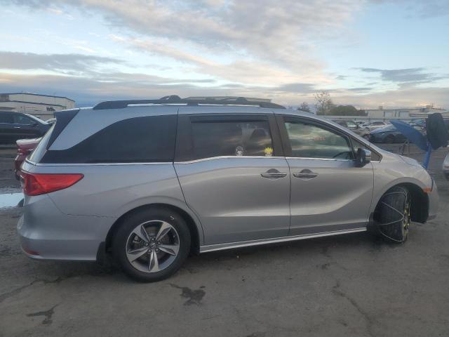 Photo 2 VIN: 5FNRL6H88JB045363 - HONDA ODYSSEY TO 