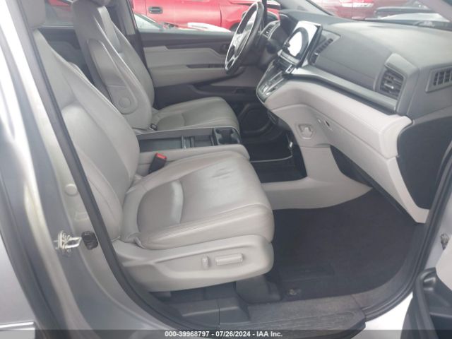 Photo 4 VIN: 5FNRL6H89JB014476 - HONDA ODYSSEY 