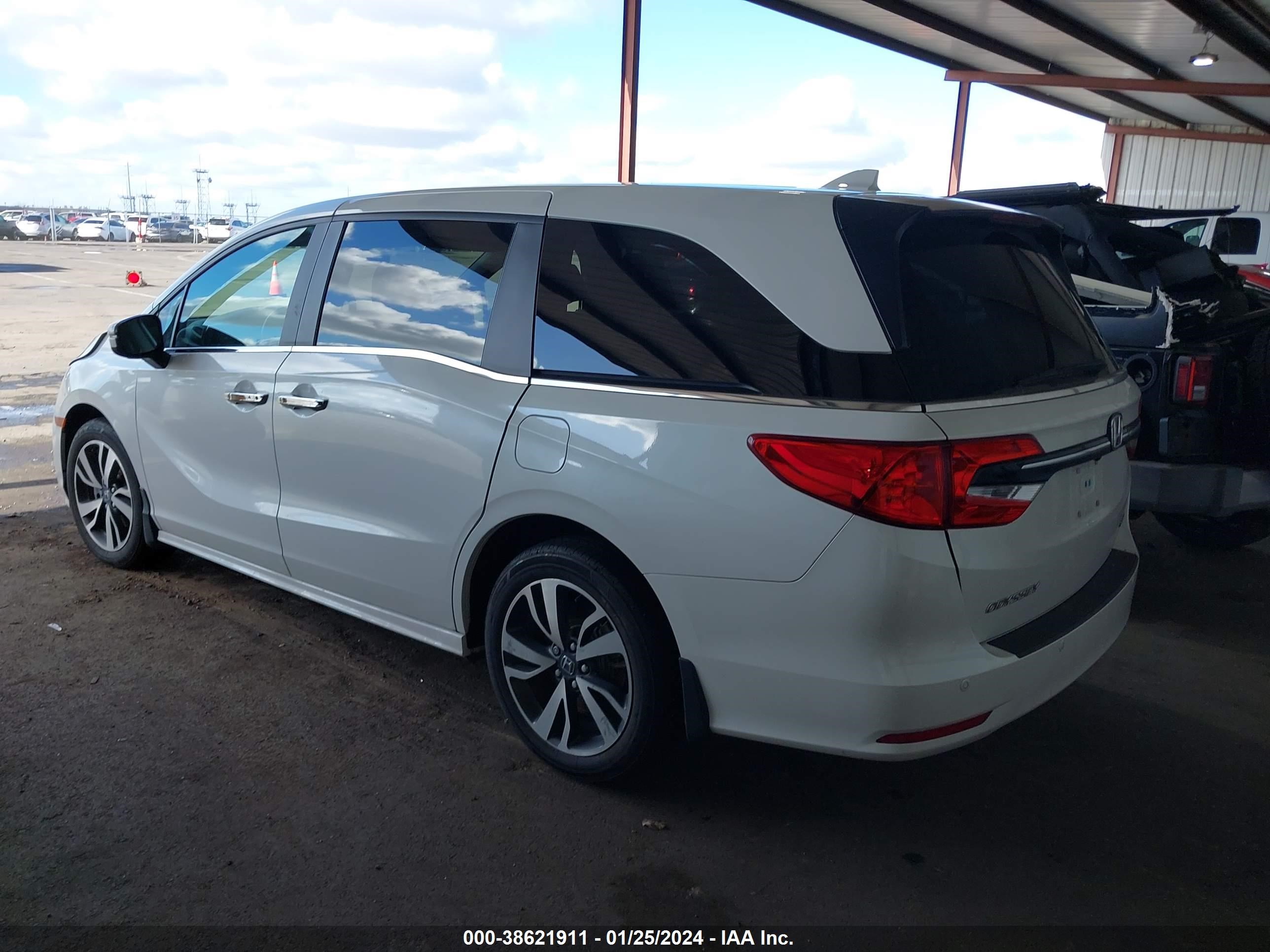 Photo 2 VIN: 5FNRL6H89NB013639 - HONDA ODYSSEY 