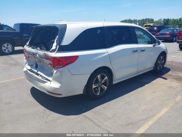 Photo 3 VIN: 5FNRL6H8XJB007858 - HONDA ODYSSEY 