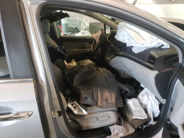 Photo 4 VIN: 5FNRL6H8XKB078107 - HONDA ODYSSEY TO 