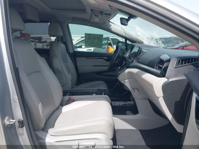 Photo 4 VIN: 5FNRL6H92JB009371 - HONDA ODYSSEY 