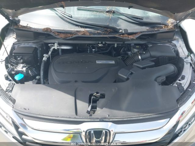 Photo 9 VIN: 5FNRL6H92JB009371 - HONDA ODYSSEY 