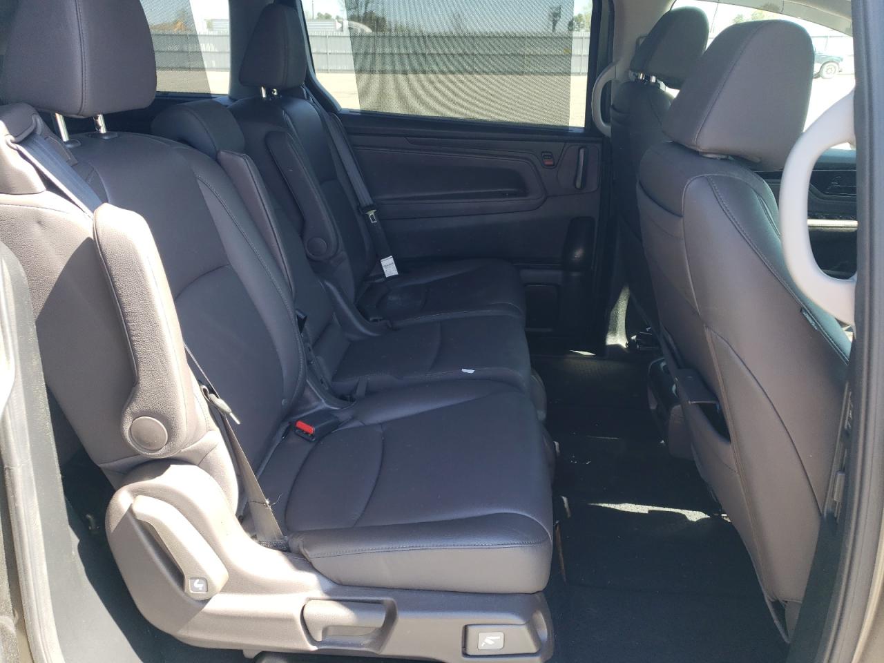 Photo 10 VIN: 5FNRL6H92JB045898 - HONDA ODYSSEY 