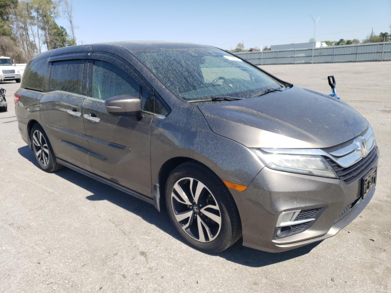 Photo 3 VIN: 5FNRL6H92JB045898 - HONDA ODYSSEY 