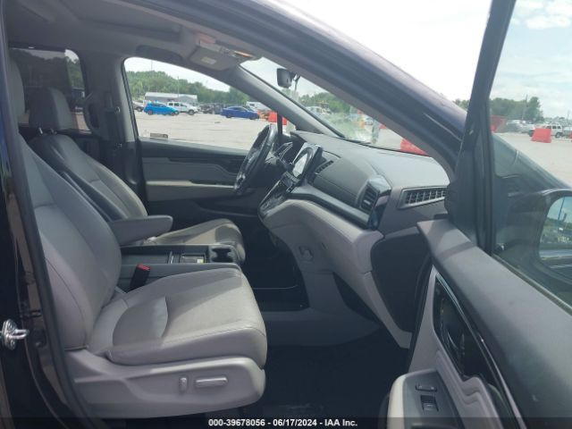 Photo 4 VIN: 5FNRL6H93JB070938 - HONDA ODYSSEY 