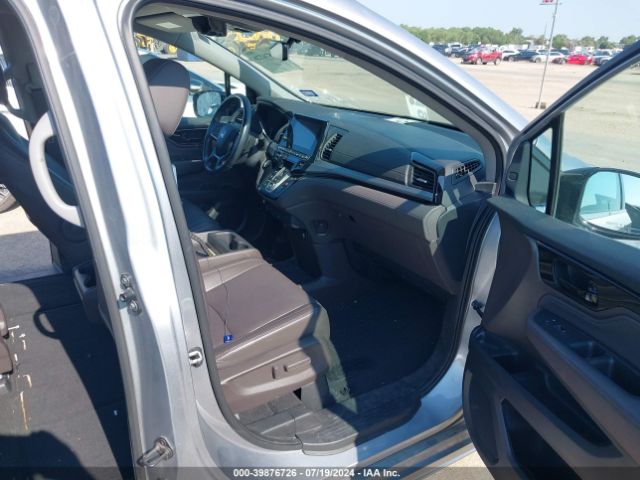 Photo 4 VIN: 5FNRL6H96JB000110 - HONDA ODYSSEY 