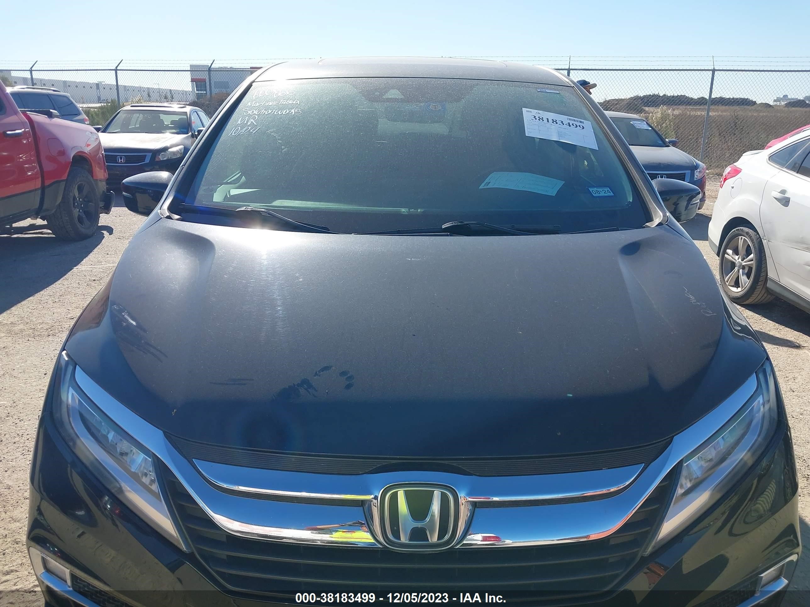 Photo 11 VIN: 5FNRL6H97JB018180 - HONDA ODYSSEY 