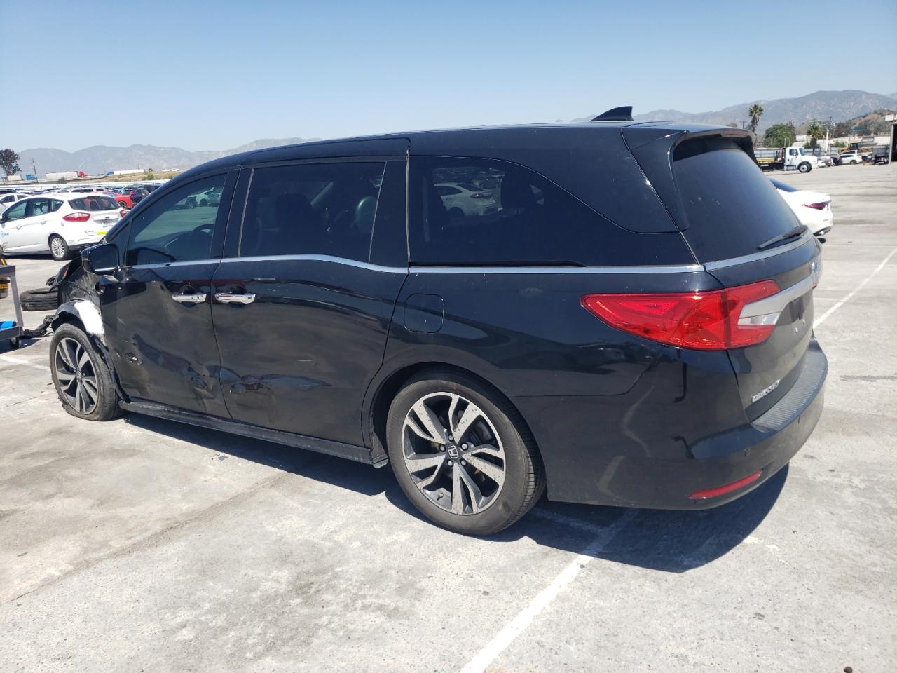 Photo 1 VIN: 5FNRL6H99JB023333 - HONDA ODYSSEY 