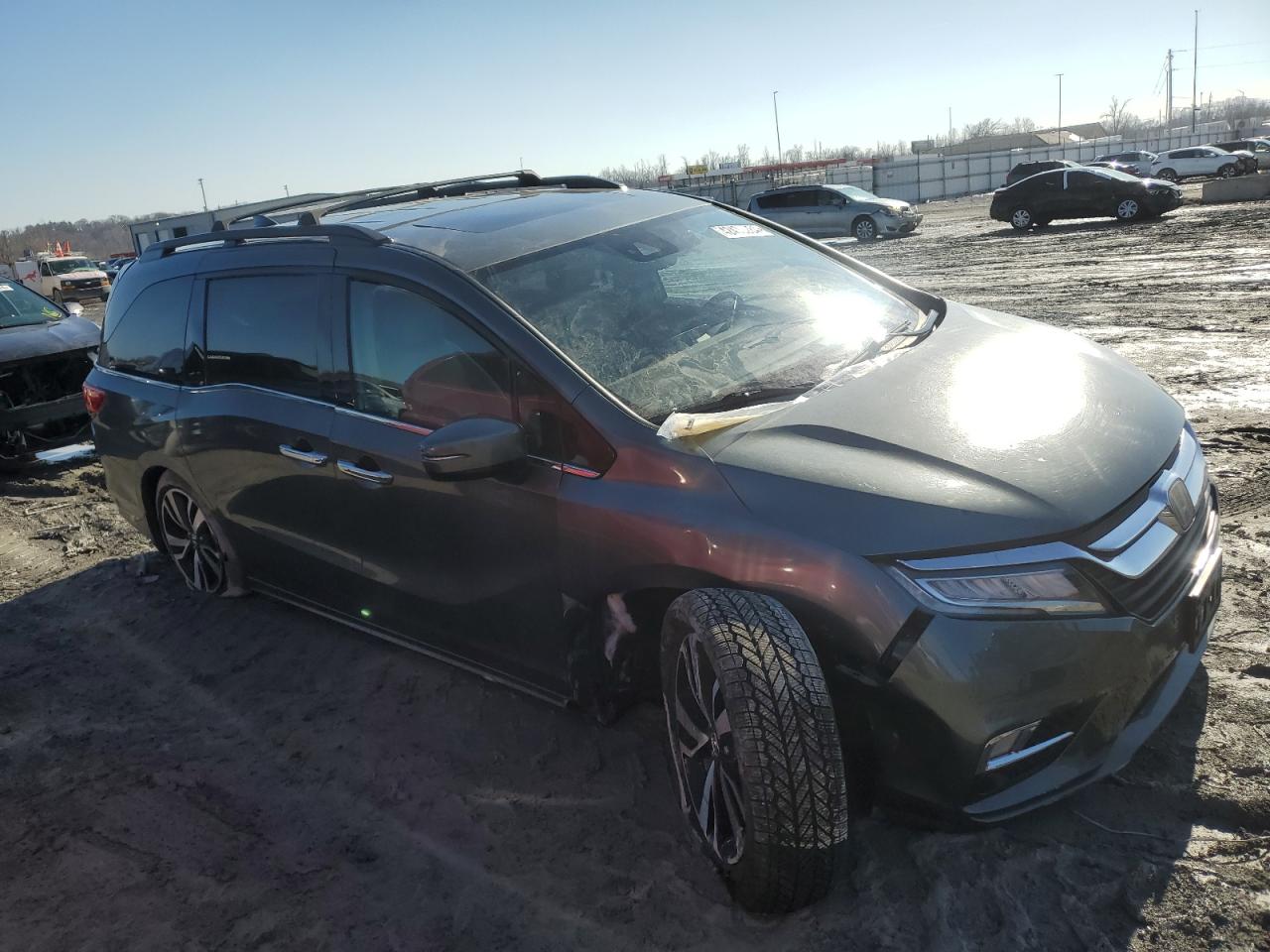 Photo 3 VIN: 5FNRL6H9XKB026551 - HONDA ODYSSEY 