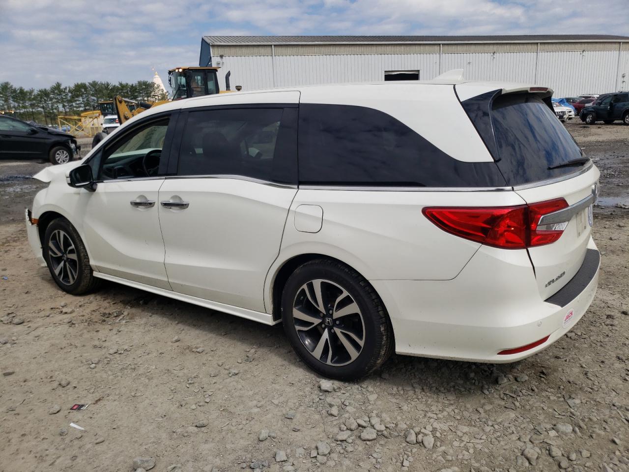 Photo 1 VIN: 5FNRL6H9XKB115584 - HONDA ODYSSEY 