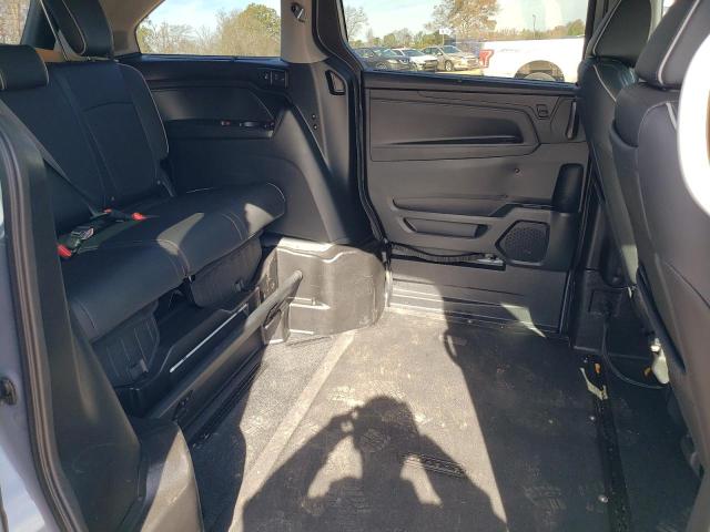 Photo 10 VIN: 5FNRL6H9XPB001494 - HONDA ODYSSEY EL 