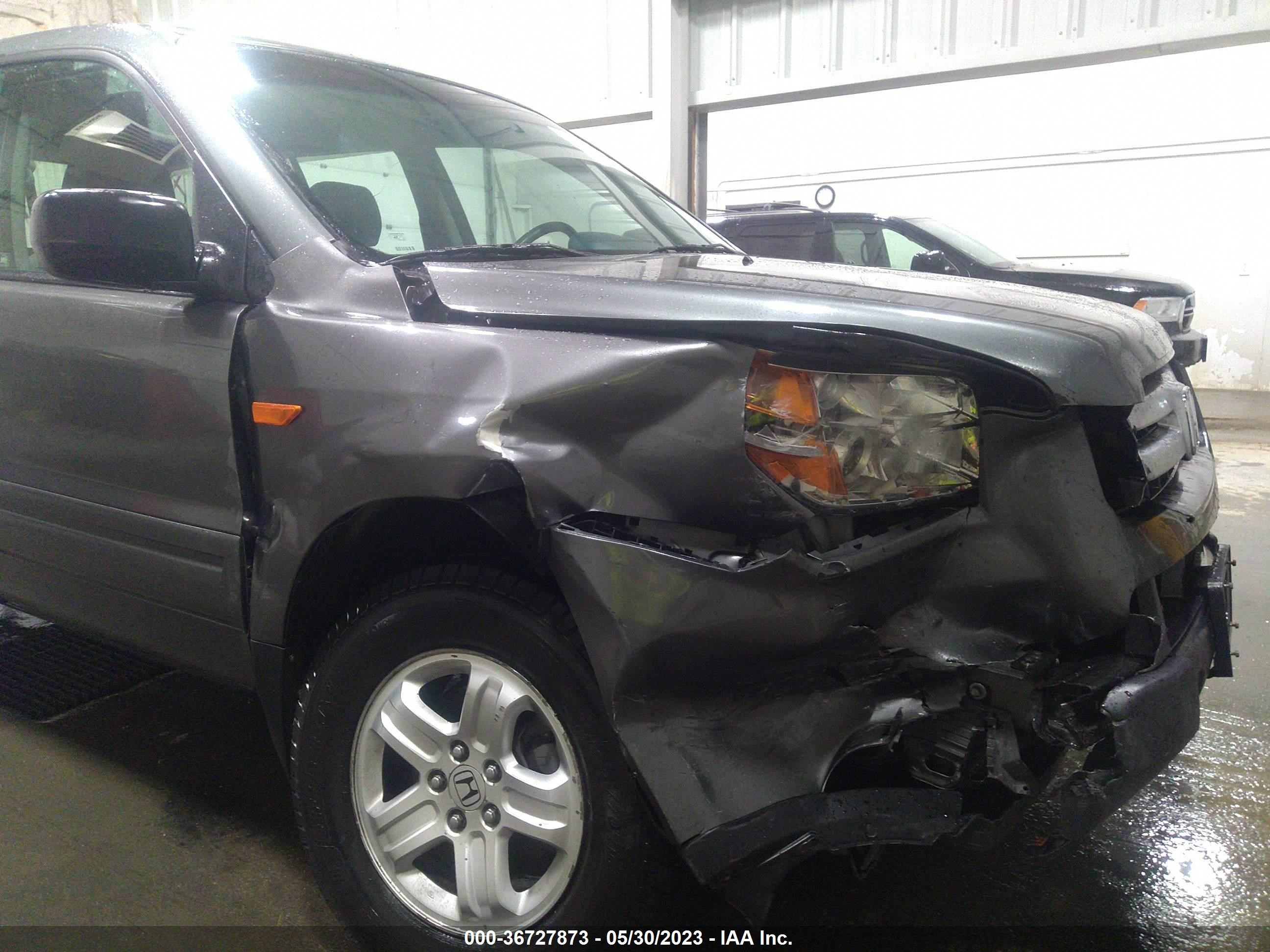 Photo 5 VIN: 5FNYF18117B022346 - HONDA PILOT 