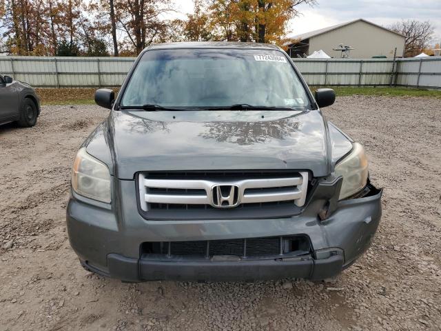 Photo 4 VIN: 5FNYF18137B028424 - HONDA PILOT LX 